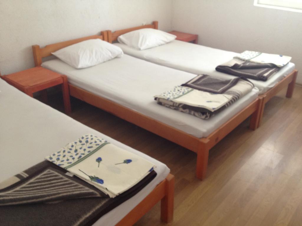 Guest House Lokoski Peštani Quarto foto