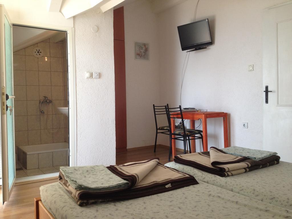 Guest House Lokoski Peštani Quarto foto