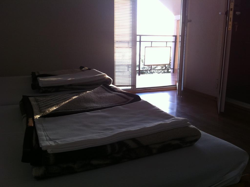 Guest House Lokoski Peštani Quarto foto